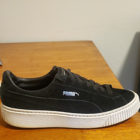 Puma Suede Women's Sneakers - Picture 5 of 10